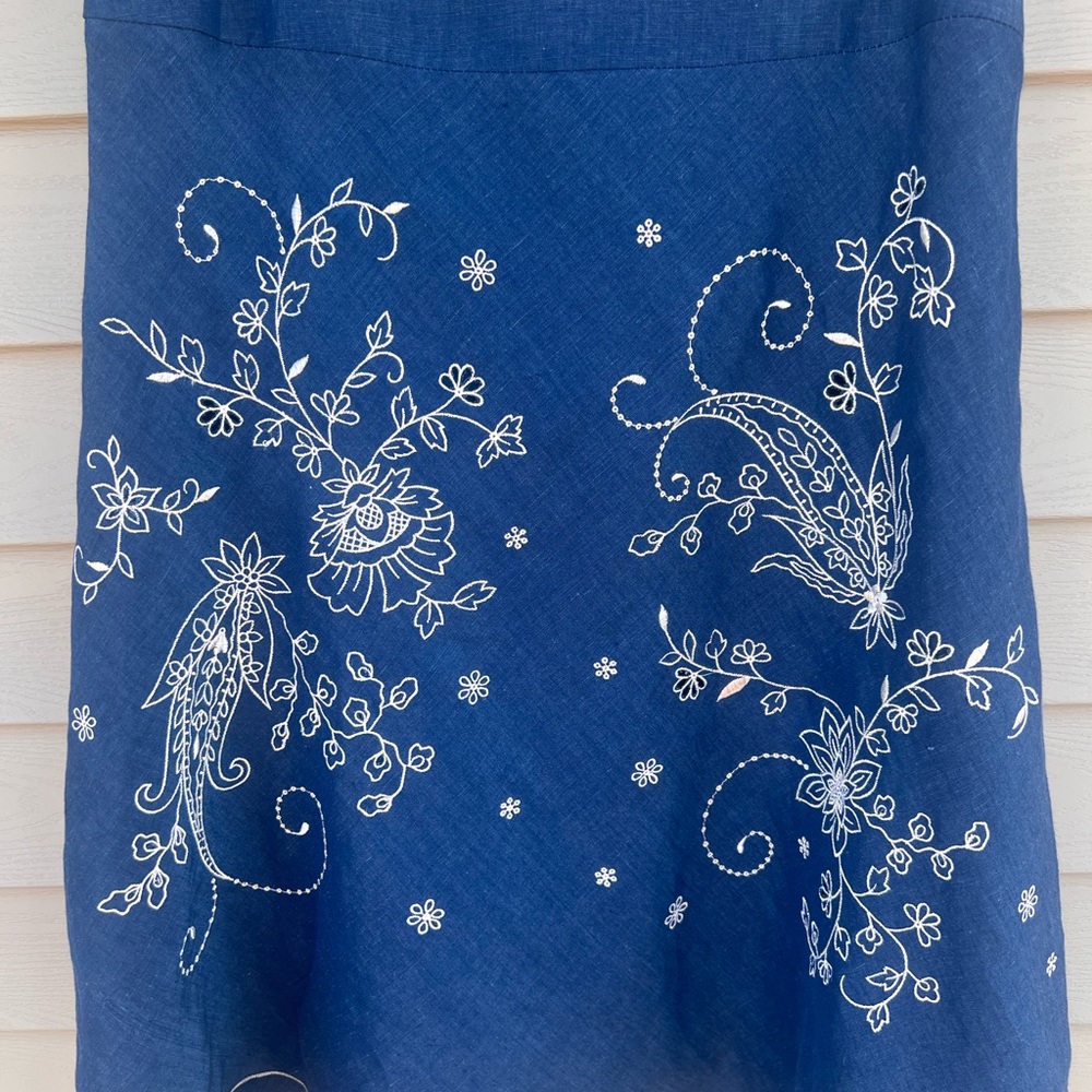 Jones New York Blue Linen blend embroidered skirt - Size 8 - Picture 2 of 12